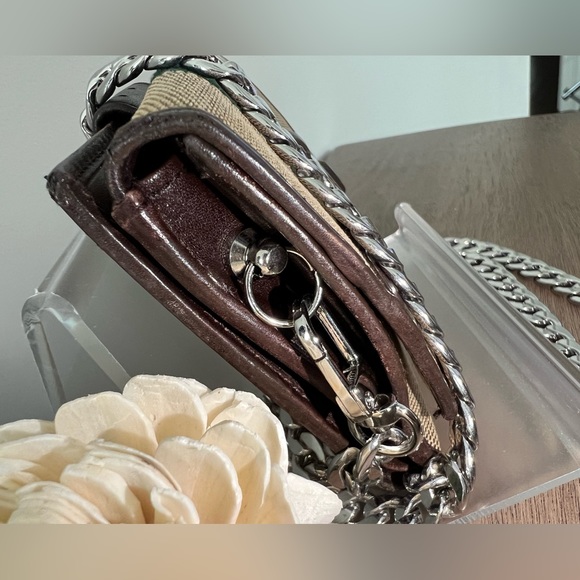 GUCCI Wallet on Chain w/box - Picture 5 of 17